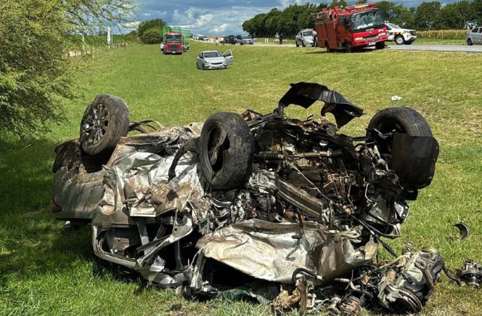 Irreconocible: as&iacute; qued&oacute; la FIAT Strada en la que circulaba el colombiano que falleci&oacute;.