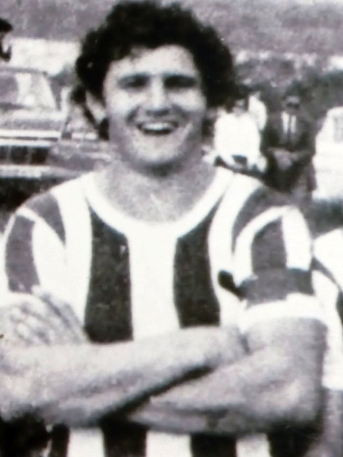 El capit&aacute;n del Decano, uno de los grandes valores del f&uacute;tbol uruguayense.