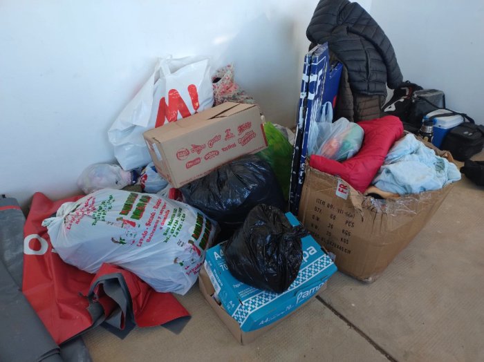 No todo es f&uacute;tbol: desde La Paz, los hinchas visitantes acercan donaciones para los inundados.