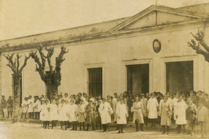Su primer edificio, en Urquiza y Alem