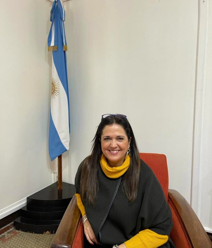 Carola del R&iacute;o es la c&oacute;nsul argentina en Salto, Rep&uacute;blica Oriental del Uruguay.