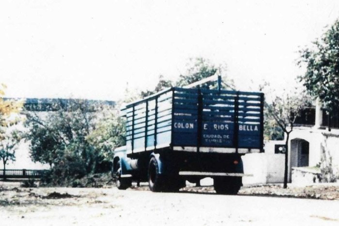 Cami&oacute;n de Carlos Lonfat (1964)
