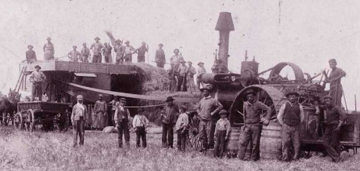 M&aacute;quina trilladora - Aldeas alemanas del Volga - 1910