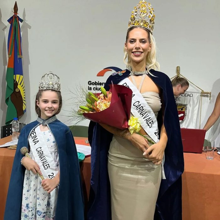 Araceli Fracalossi es la nueva reina y la peque&ntilde;a Valentina tambi&eacute;n fue coronada.