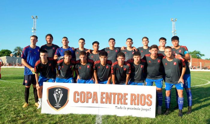 Atl&eacute;tico Mar&iacute;a Grande convirti&oacute; gracias a su goleador, Maximiliano Franco.