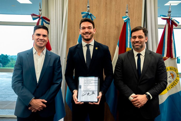 Walter Caudana Emanuel Gainza y Mauricio Basso, en la reuni&oacute;n realizada en la capital entrerriana.