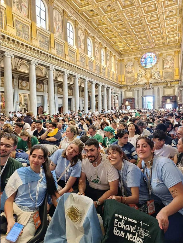Encuentro de argentinos en Santa Mar&iacute;a la Mayor