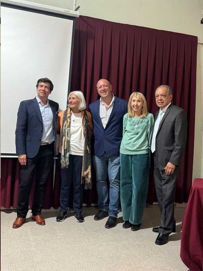 Diego Garc&iacute;a, Mercedes Schoenemann, Paulo Tisocco, Maucy Reissemweber y Juan Carlos Palacios