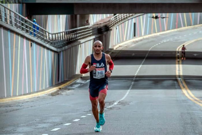 El et&iacute;ope Denekew y el keniata Cheruiyot llegaron primero y segundo, respectivamente.
