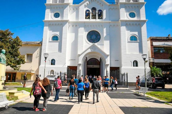 La Catedral "San Antonio de Padua", en pleno centro c&iacute;vico de Concordia.