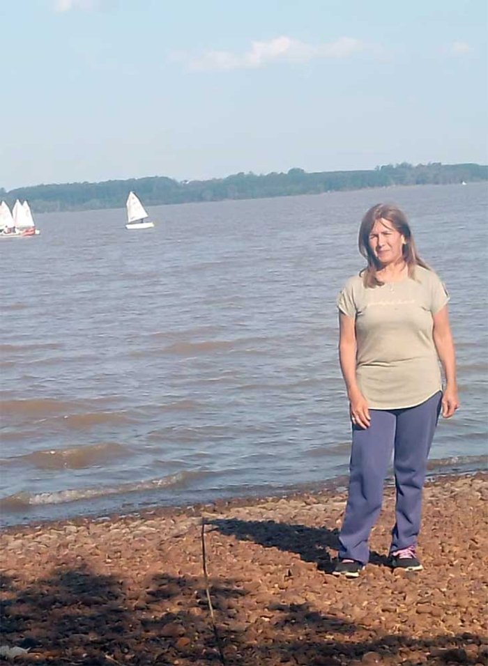 Evangelina, a orilla del Lago de Salto Grande