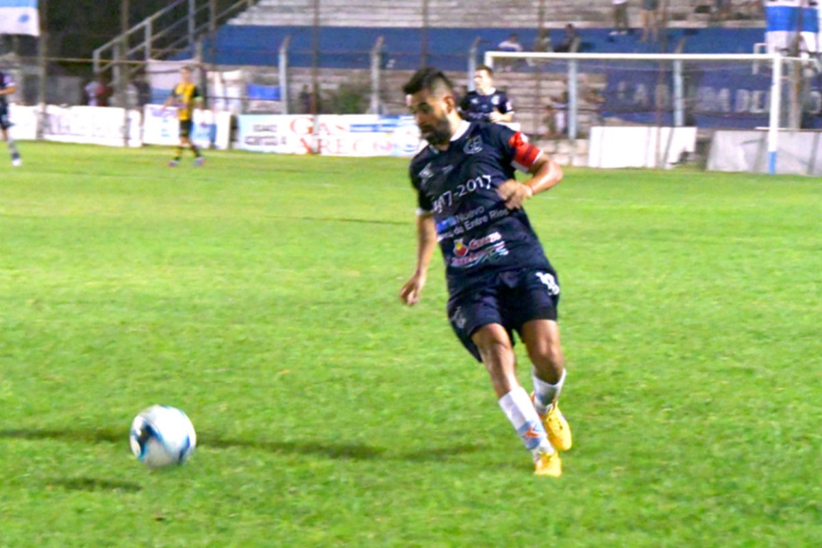 Luciano Leguizamon, capit&aacute;n del Lobo.