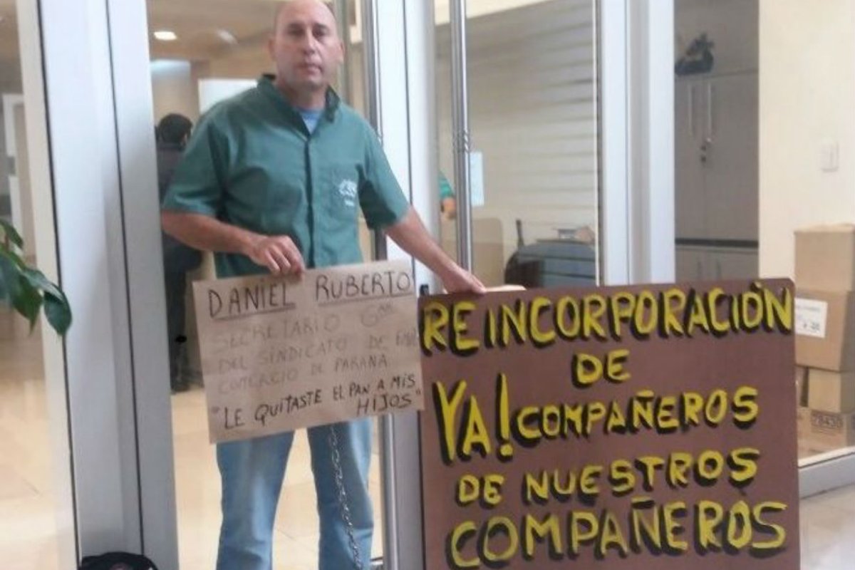 As&iacute; est&aacute; Gonz&aacute;lez, en la puerta del gremio.