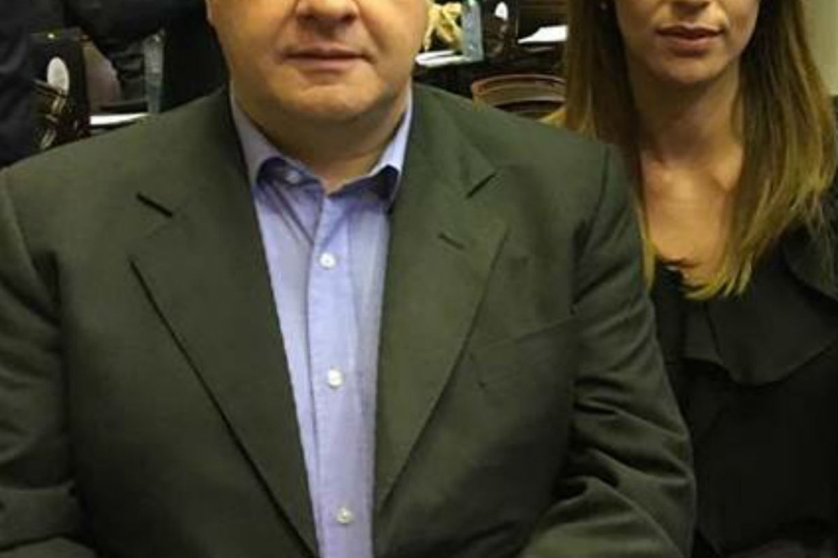 Monfort y Gayol, a favor de despenalizar el aborto
