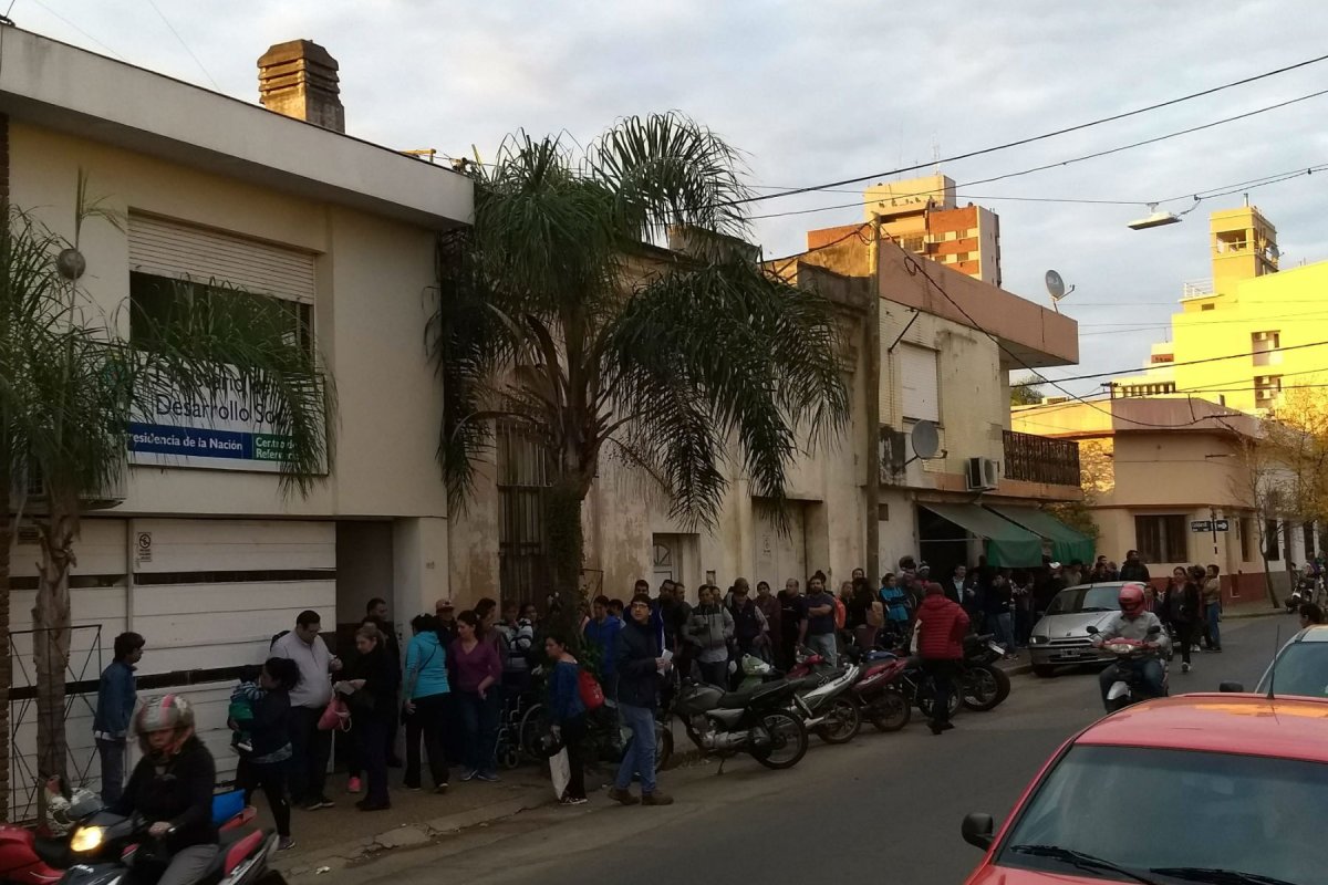 Incesante tr&aacute;nsito de beneficiarios.