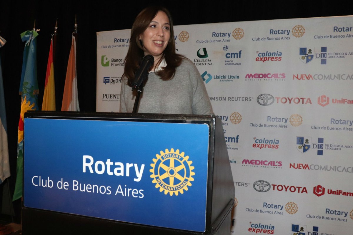 La gobernadora de Buenos Aires, en Rotary Club.