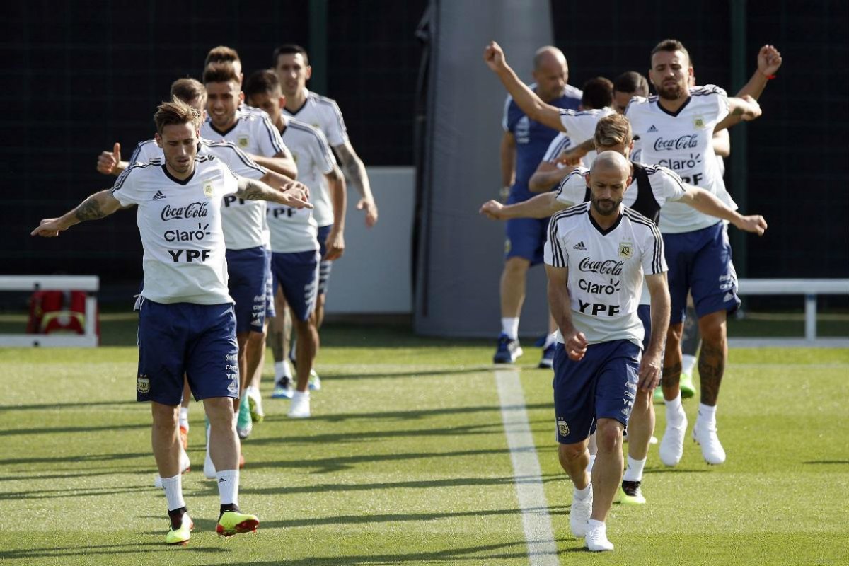 La selecci&oacute;n, en el predio del Barcelona.