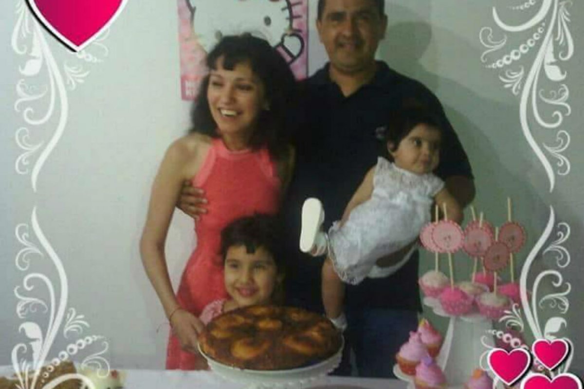 Cynthia y su familia.