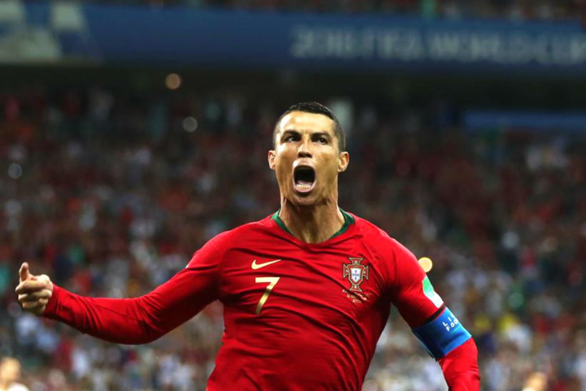 Ronaldo marc&oacute; los tres goles de Portugal (EFE)