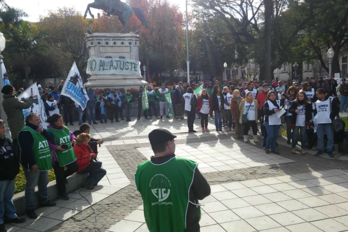 Hoy fue la convocatoria en plaza 25 de Mayo.