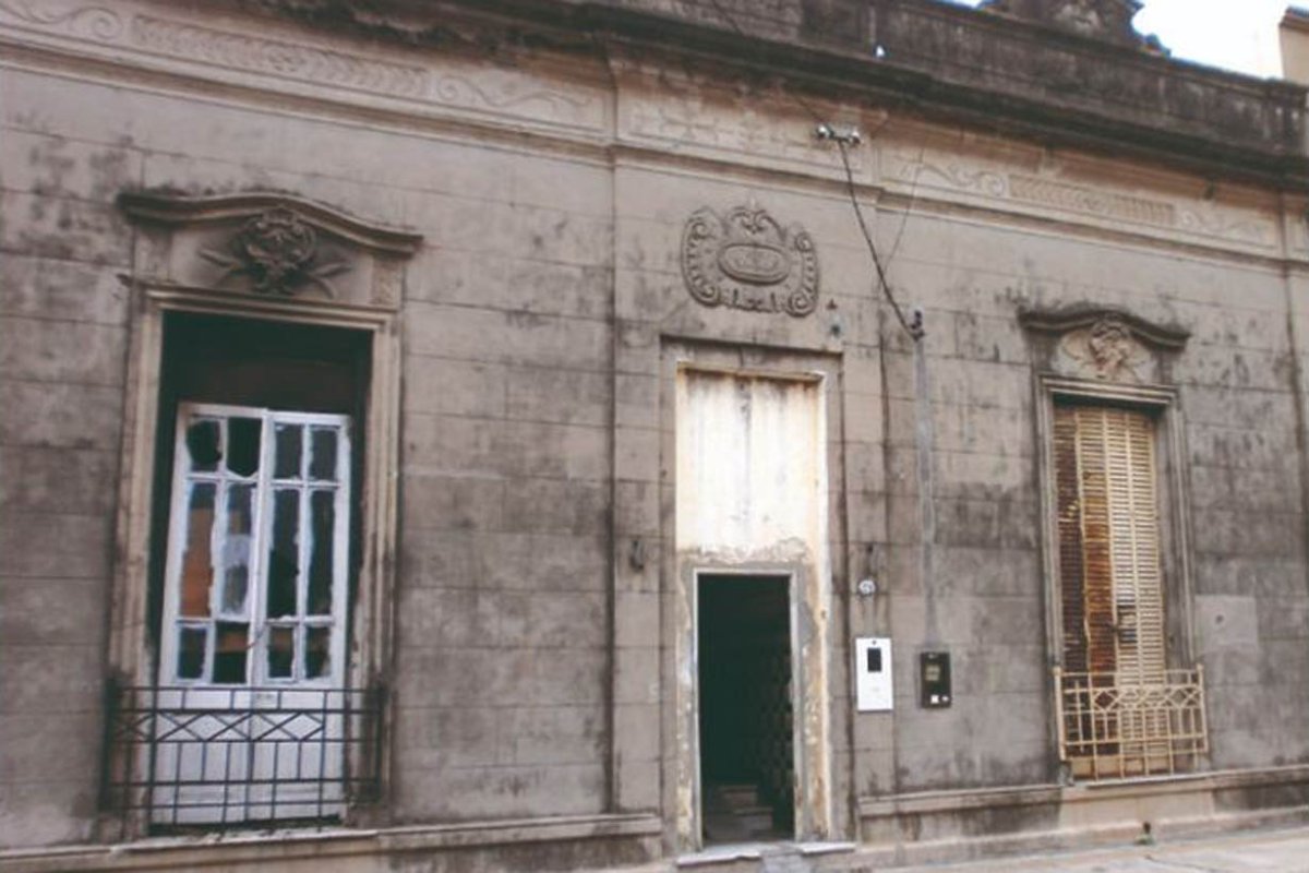 La pensi&oacute;n de calle Ameghino donde muri&oacute; Casas.