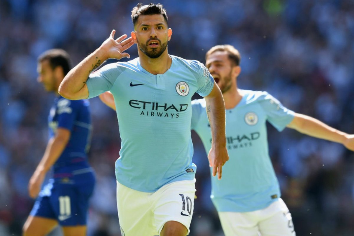 Kun celebr&oacute; en la final su gol 200 en el City.