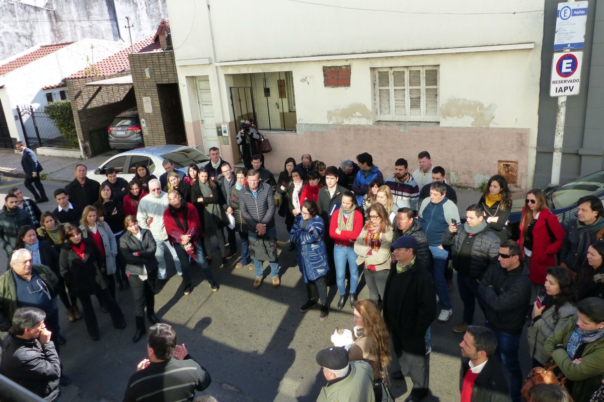 Los trabajadores, de asamblea en IAPV.