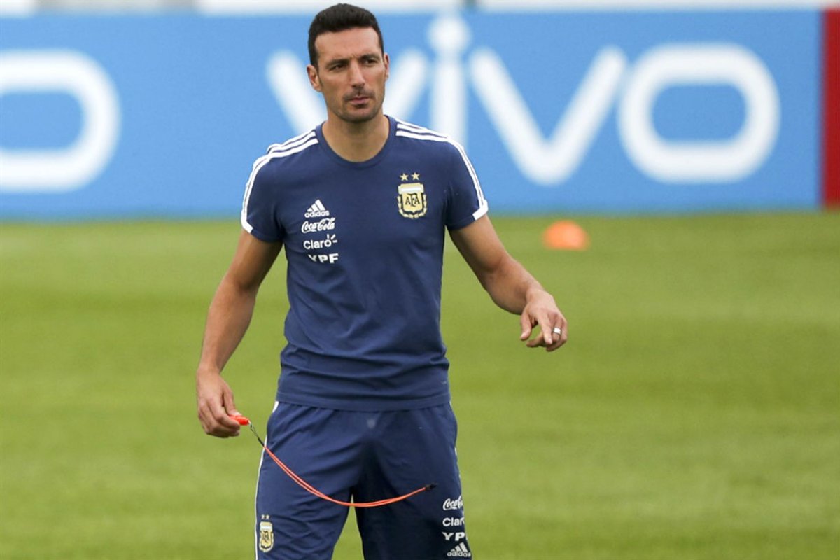 Lionel Scaloni, DT interino