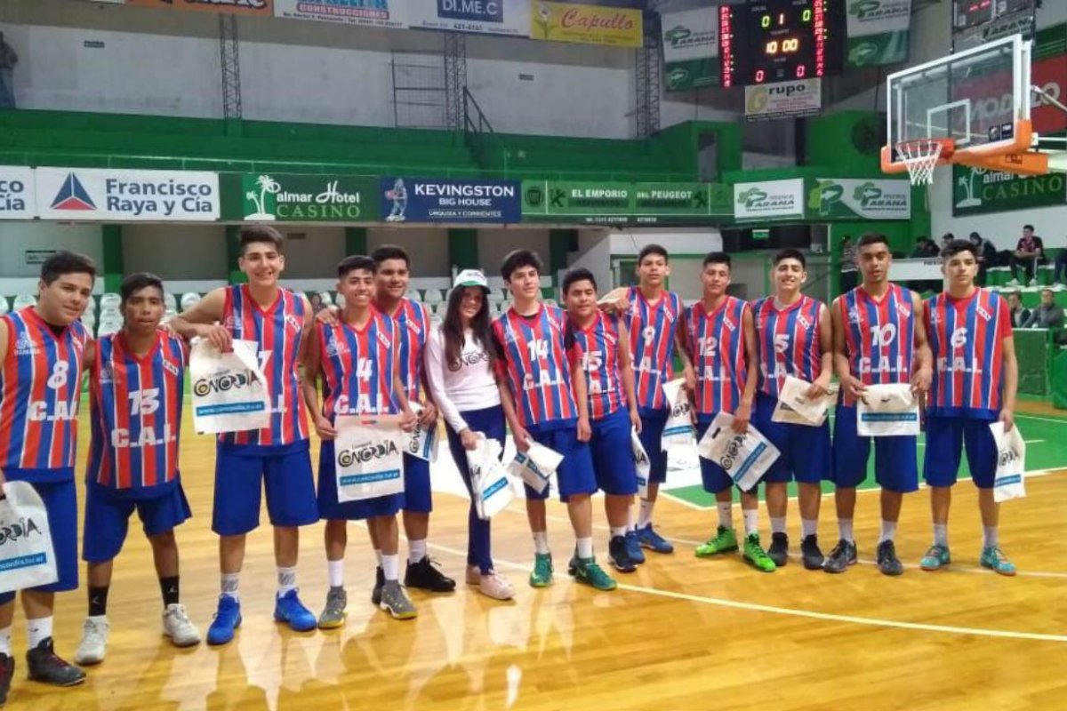 Promoci&oacute;n en el Argentino U19 de b&aacute;squet.