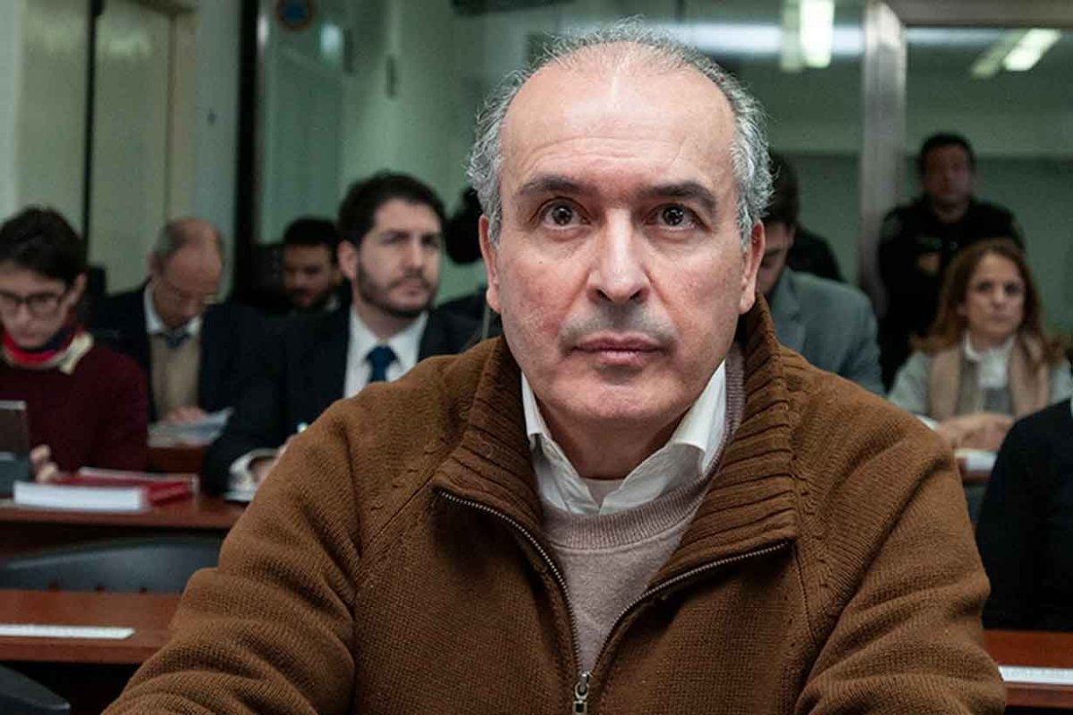 L&oacute;pez involucr&oacute; a intendentes
