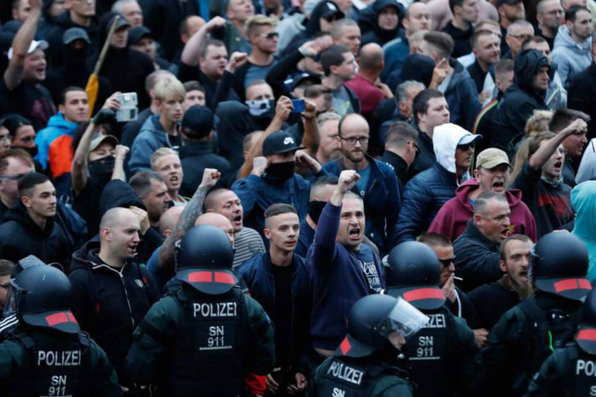 Crecen las protestas tras la muerte de un hombre.