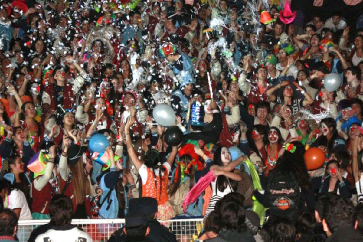 La fiesta en el Ferro, un cl&aacute;sico de ECU.