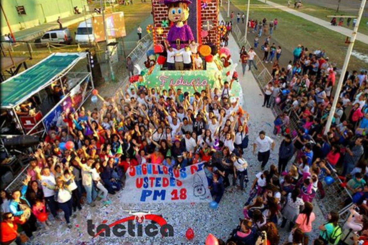 Fiducia, la carroza ganadora del desfile 2018.