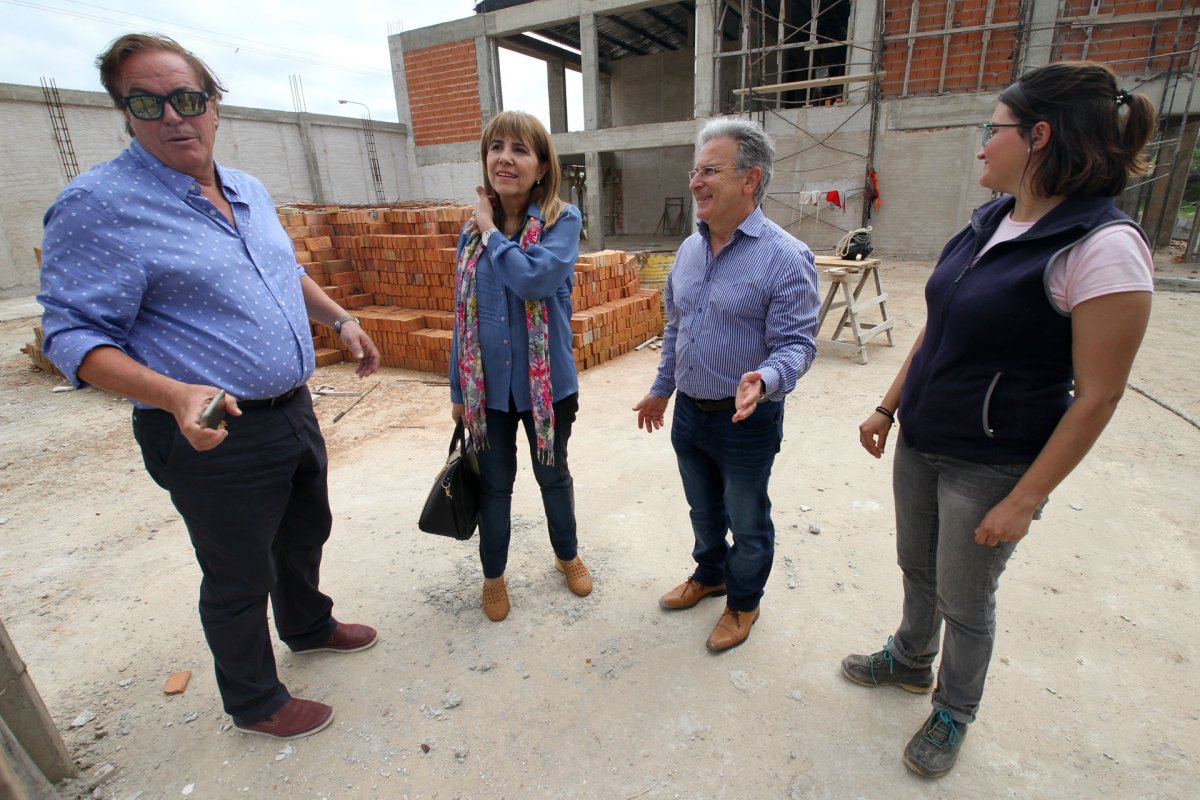 El ministro Benedetto, en obra de la Juana Manso.