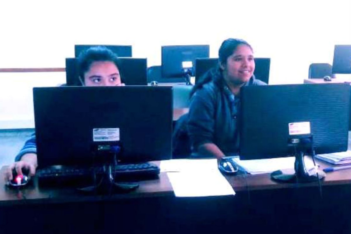 Naara y Brisa, las creadoras