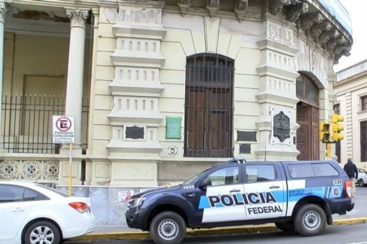 Ahora