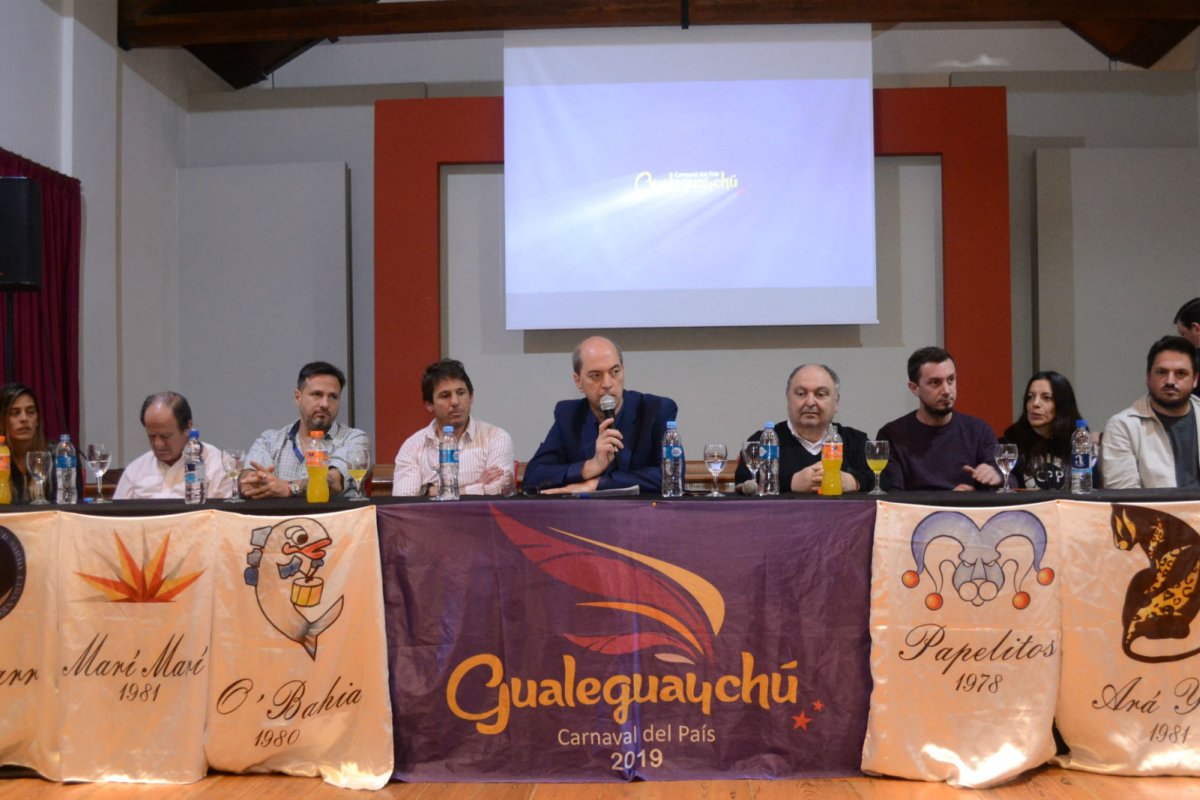 La presentaci&oacute;n, anoche en Gualeguaych&uacute;.