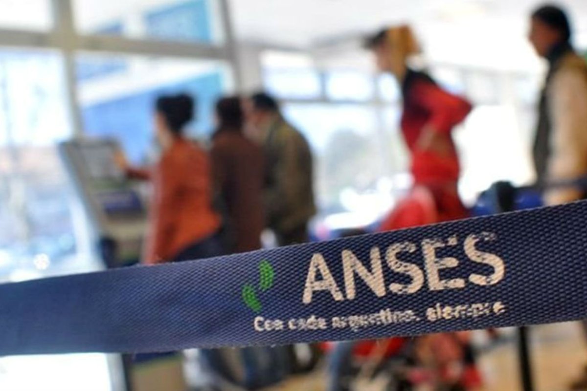 De 2001 a hoy creci&oacute; un 221% el empleo p&uacute;blico.