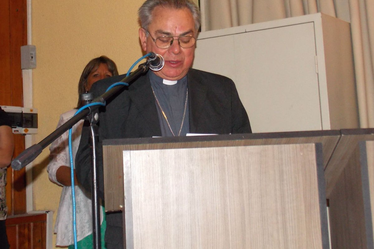 Monse&ntilde;or Collazuol, obispo de Concordia.