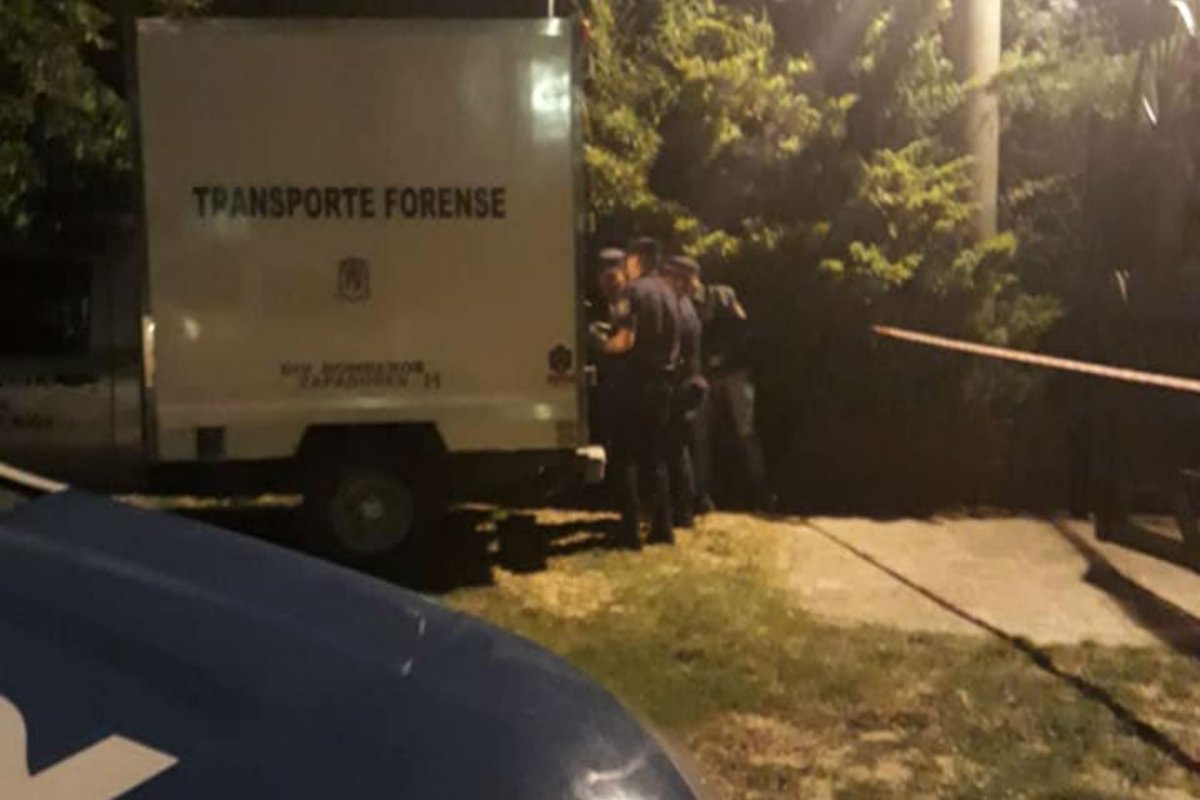 La Polic&iacute;a, anoche en Paraje San Jos&eacute;, Paran&aacute;.