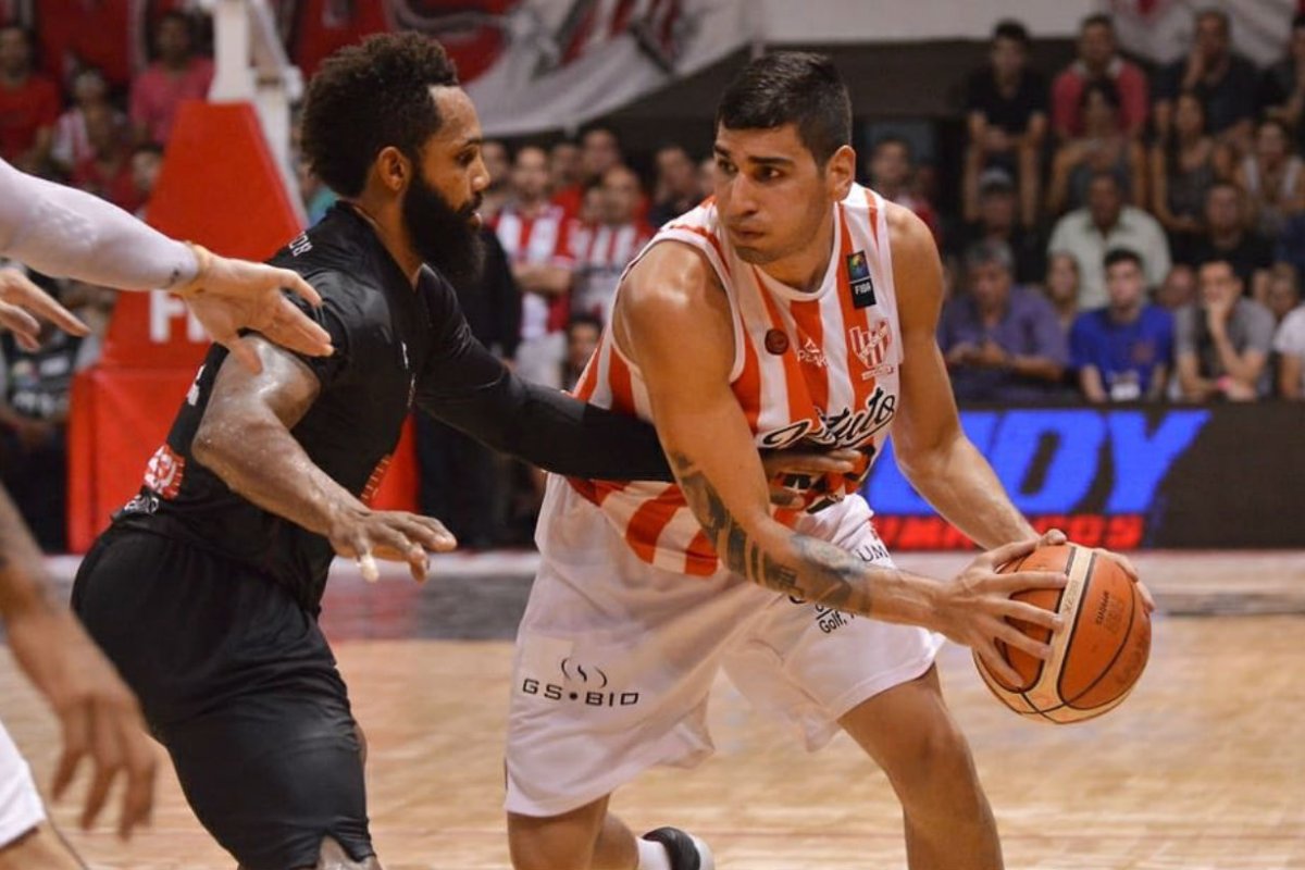 Chuzito Gonz&aacute;lez, en acci&oacute;n (foto: Germ&aacute;n Ru&iacute;z).