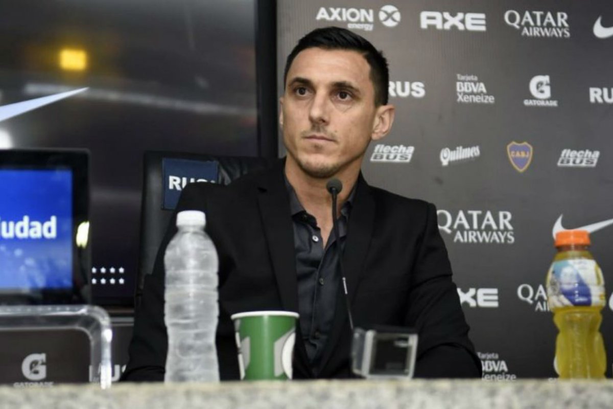Burdisso, encargado de rearmar a Boca.