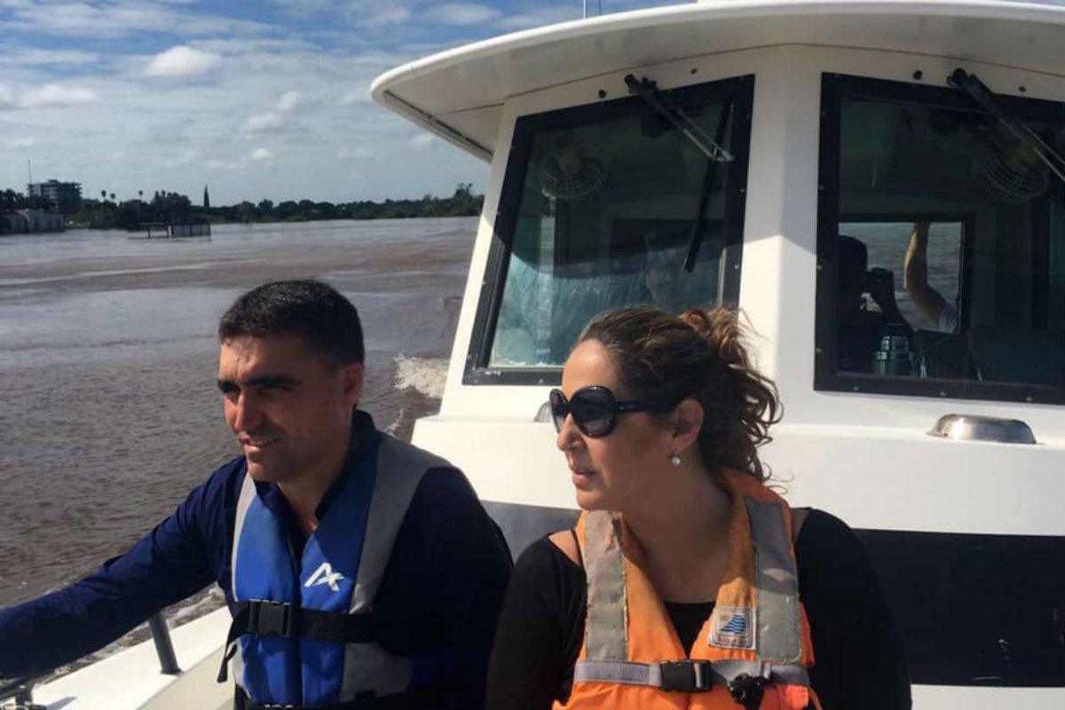 El intendente de Salto recorri&oacute; zonas inundadas.