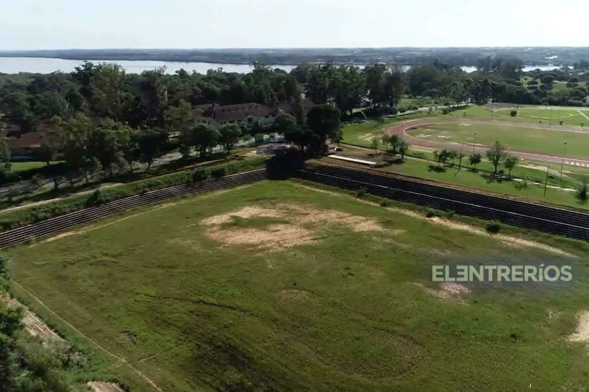 Febrero 2019: el estadio junto al polideportivo.
