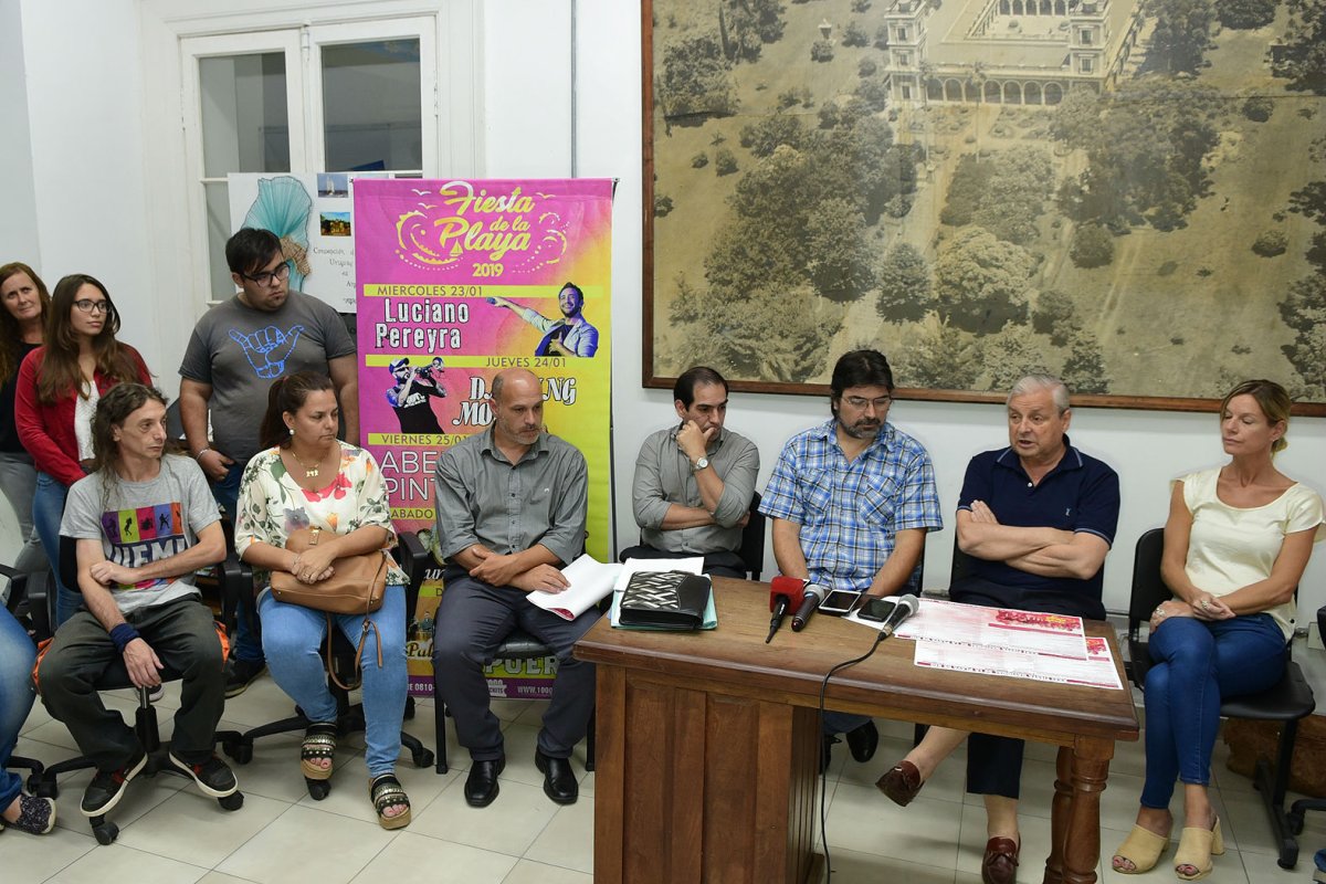 Anoche hubo conferencia de prensa.