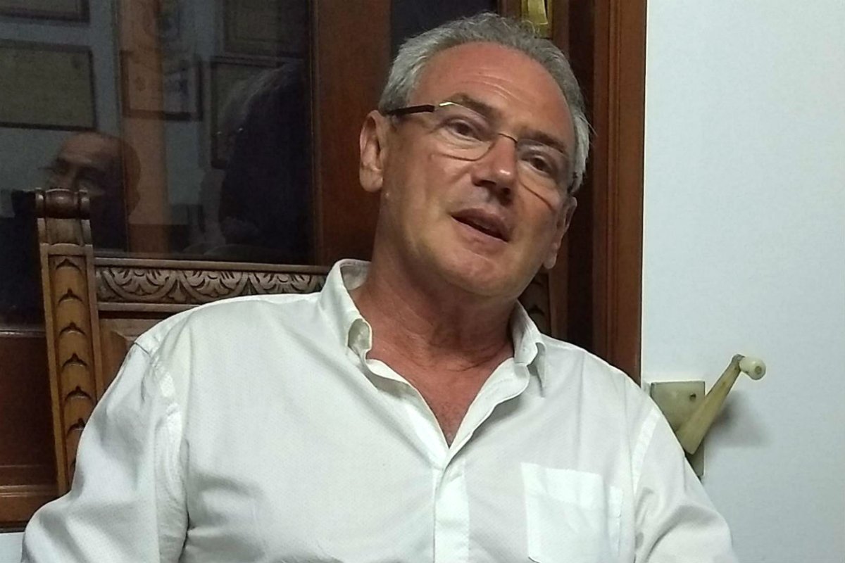 Por segunda vez es precandidato a gobernador.