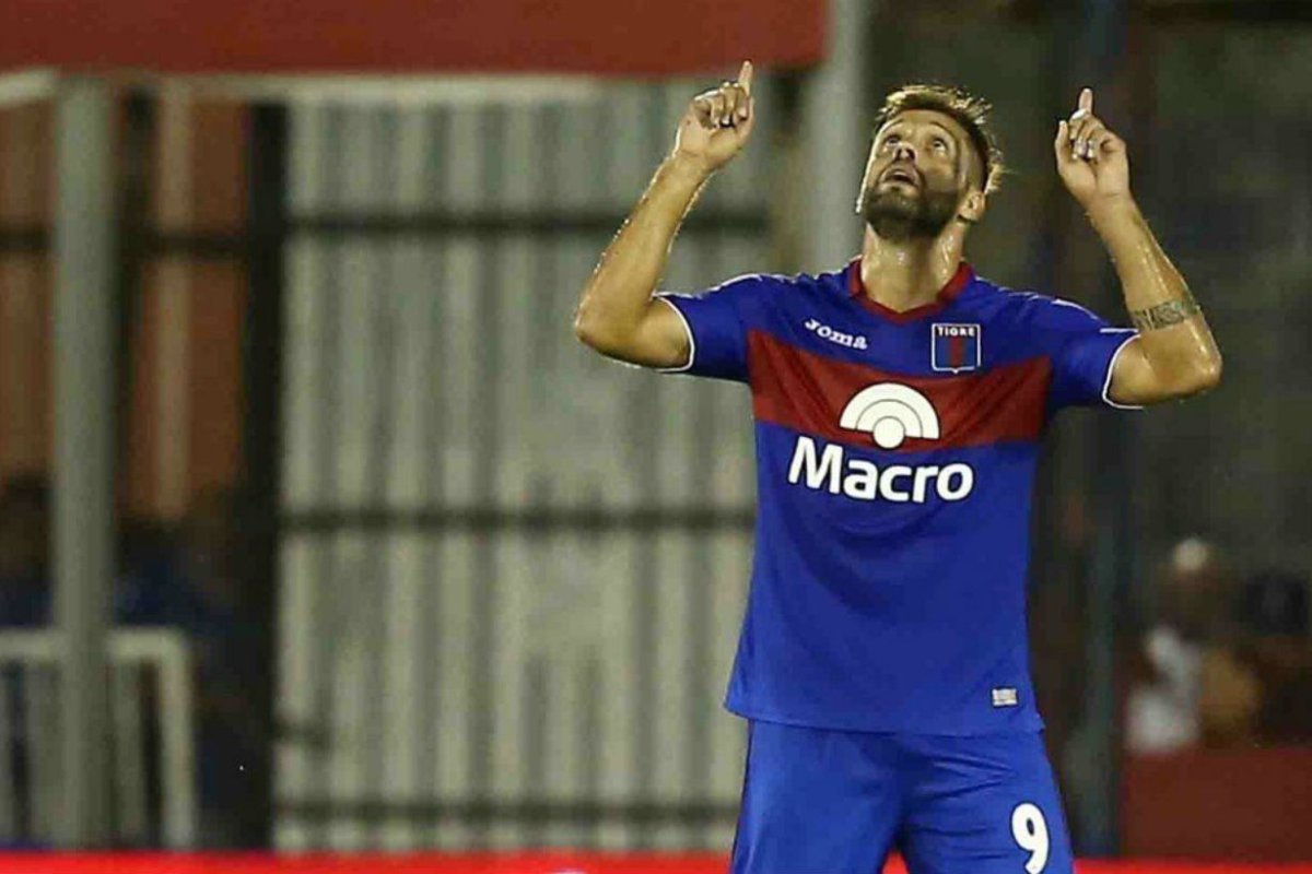 El de Col&oacute;n grit&oacute; el segundo ante Racing.