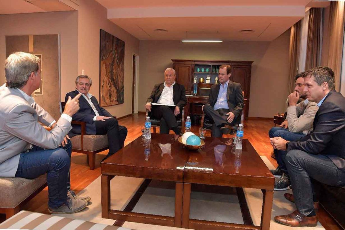 Un encuentro de Bordet y Cresto con Alberto F