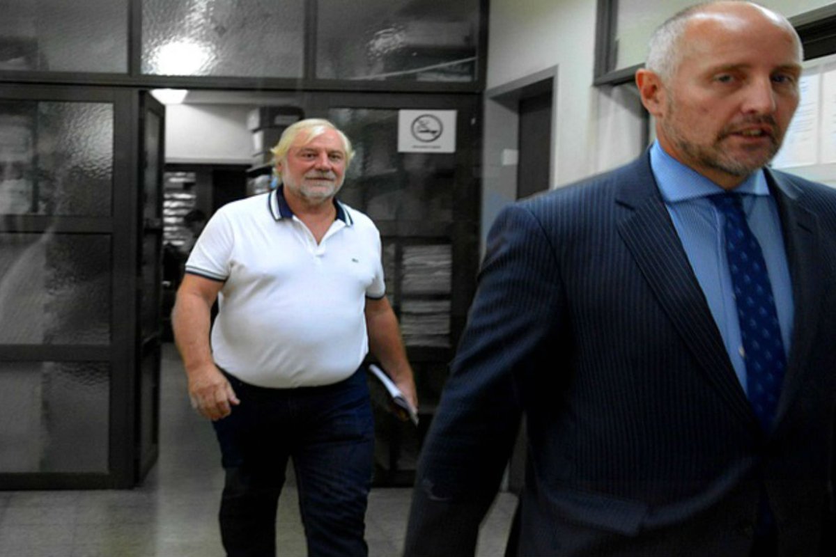 Abogado de su t&iacute;o, el diputado y titular de UPCN.