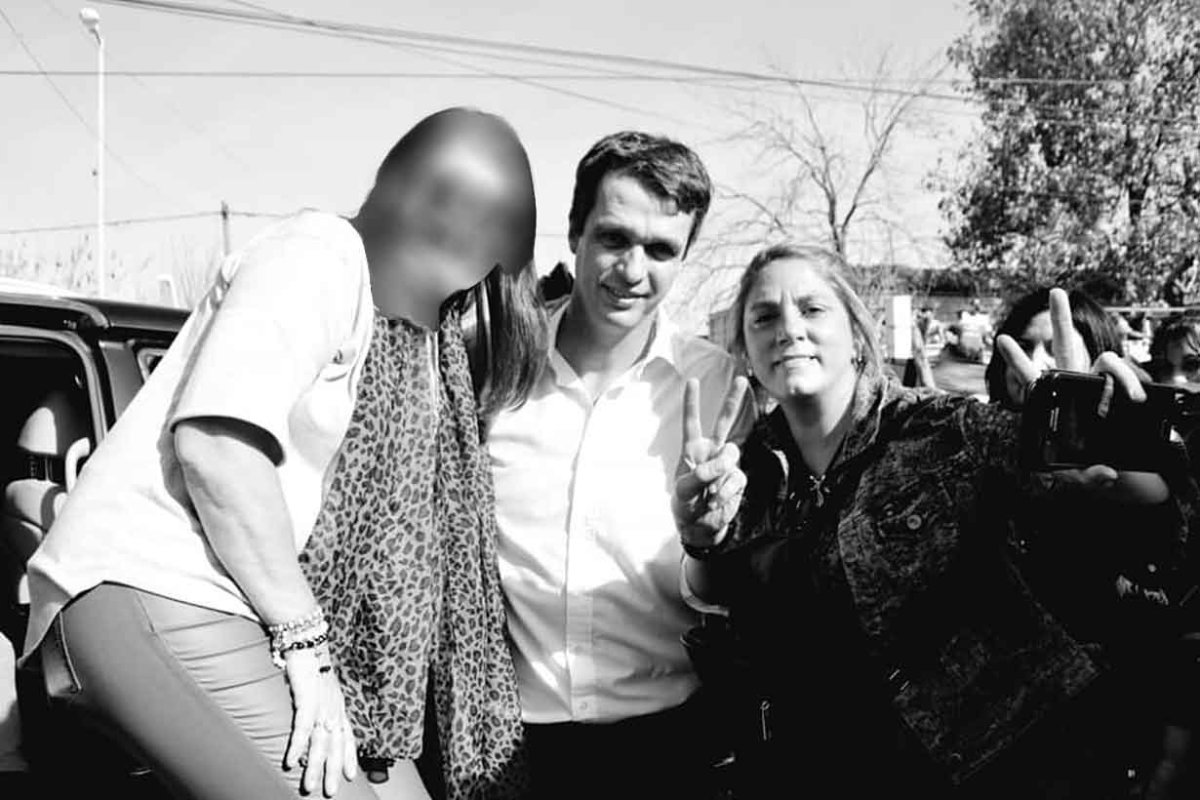 Gabriela Francia con Cresto, en su cuenta de Face